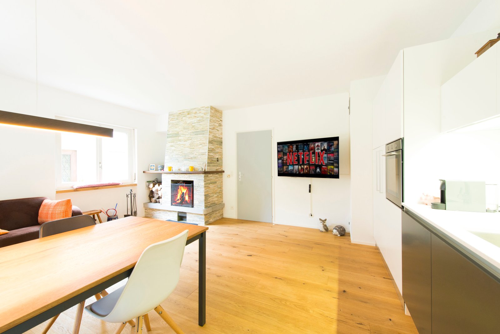 Cà ala Cros living room 2