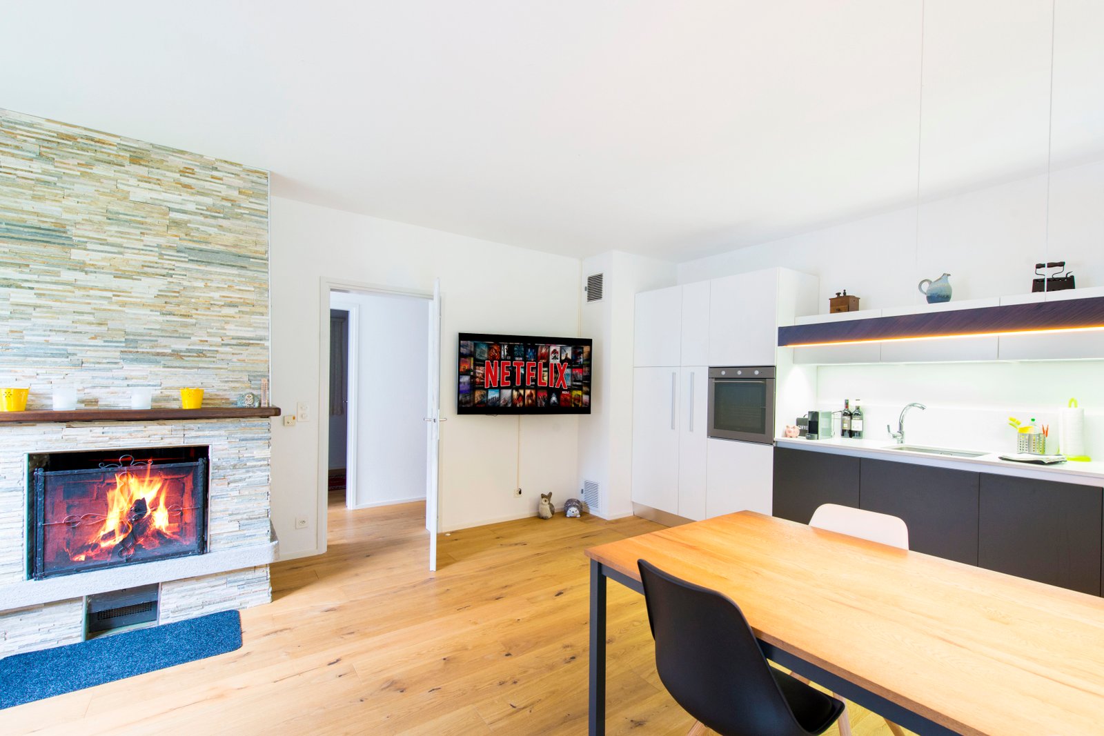 Cà ala Cros living room 3